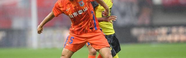 espnapp-3将11年后再随泰山夺冠 郑铮处子赛季出道即巅峰