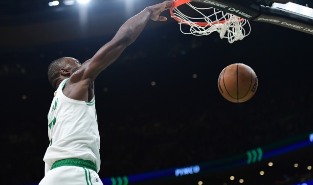 espn nba-武切维奇：之前不知道杰伦·布朗这么健谈 场上场下他都帮我很多